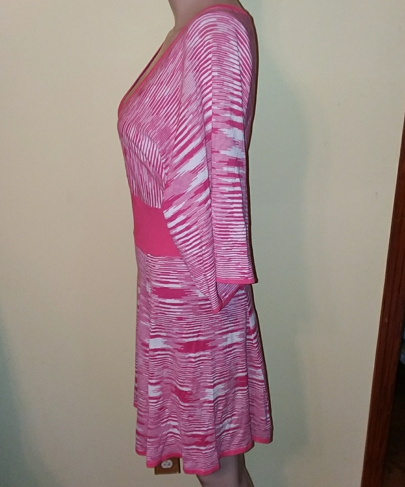 BCBGMAXAZRIA Dress size Medium - Picture 6 of 7